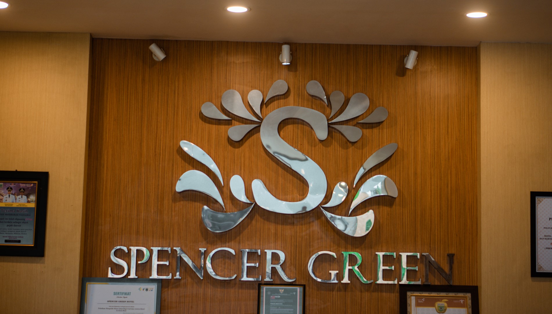 Spencer Green Hotel Slider 1